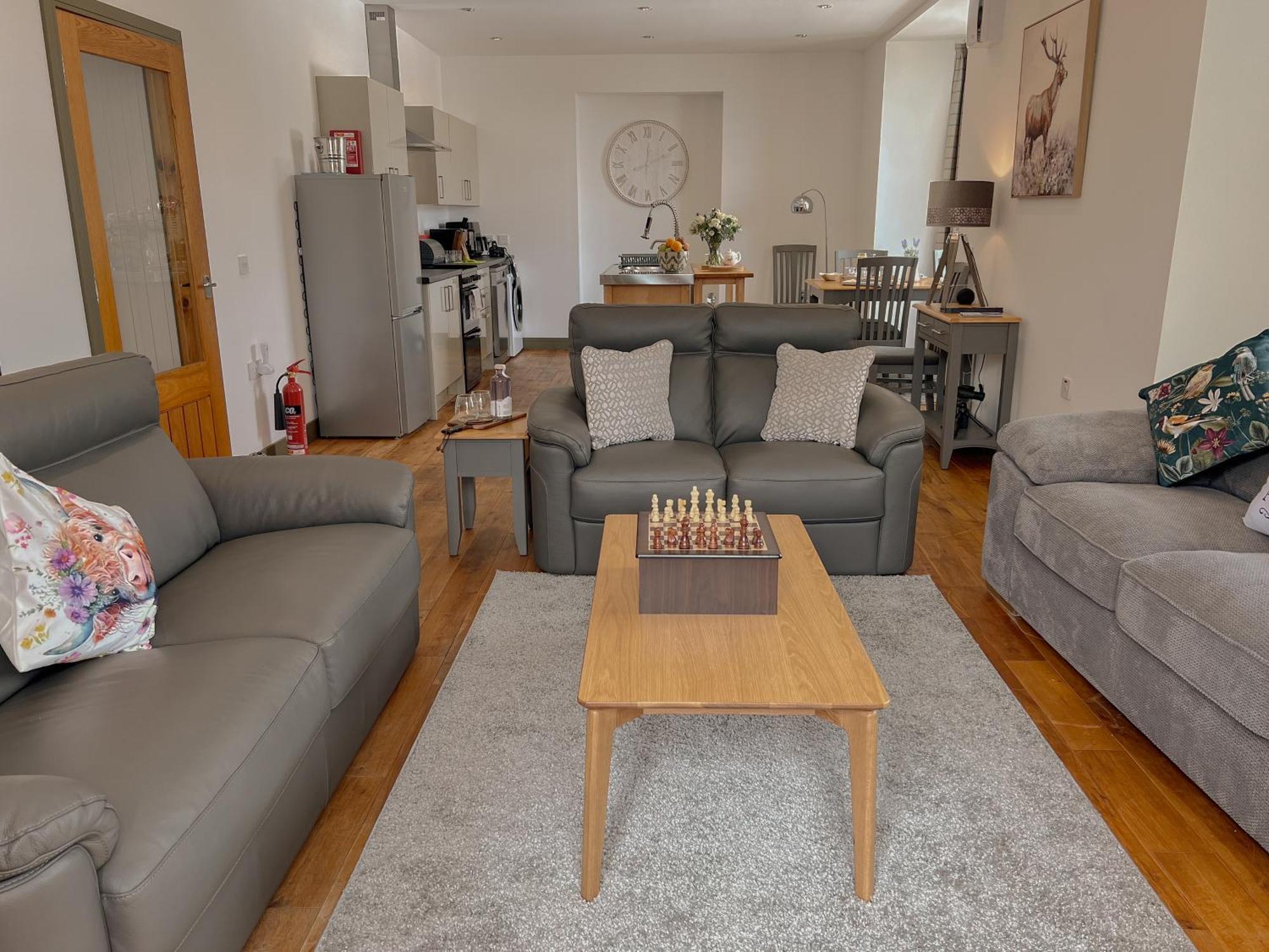 פורט אוגוסטוס Loch Ness Gatehouse Apartments מראה חיצוני תמונה
